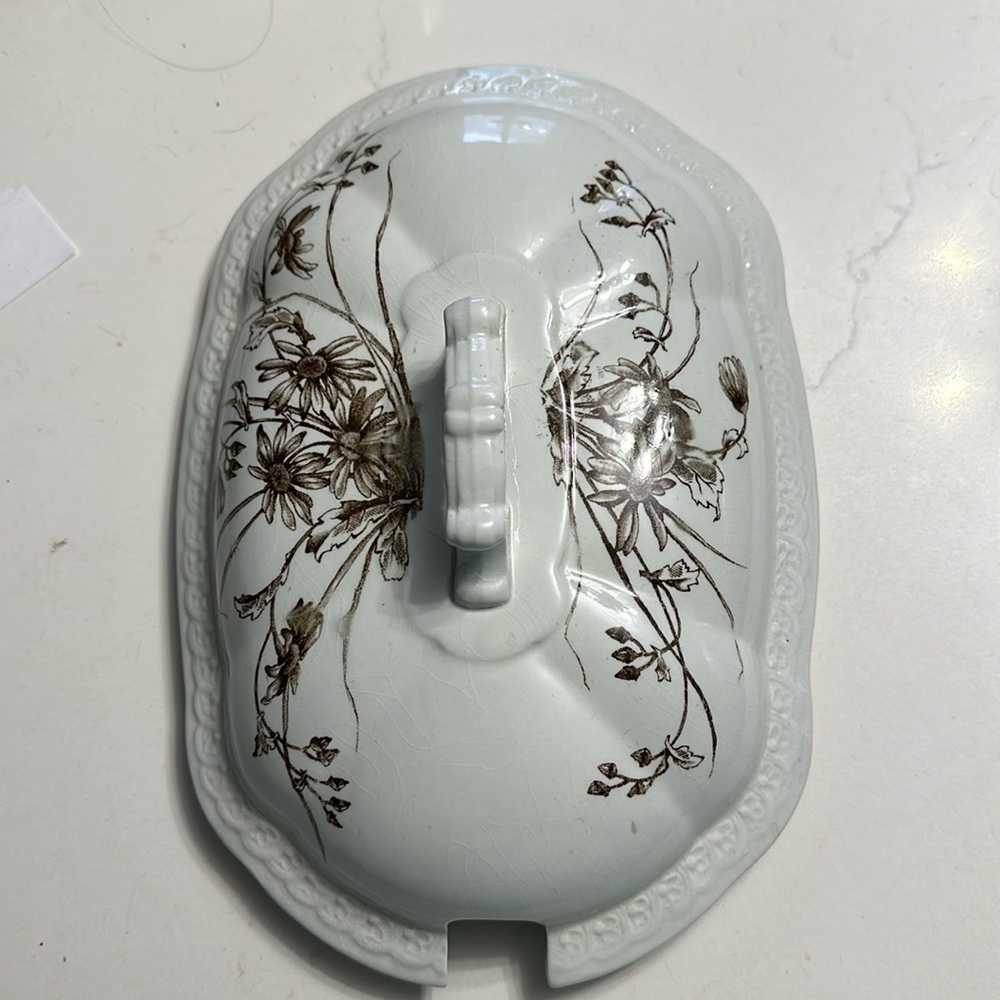 White ironstone ornate lid for casserole brown and white design inside 9 x 6